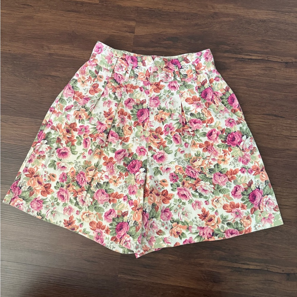 Technics Vintage Floral High-Waisted Pleated Shorts Made in USA Size 12